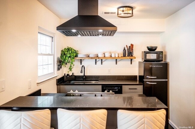 Building Photo - 23 Wilson Commons