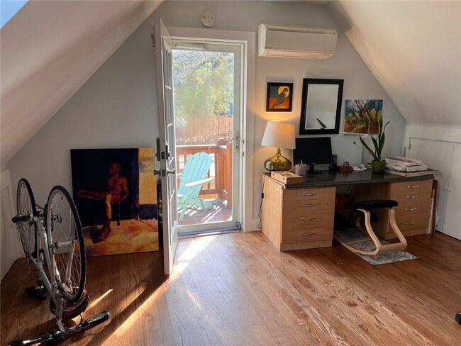 Building Photo - 644 Brownwood Ave SE