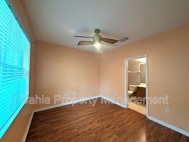 Building Photo - 14120 Oakham St