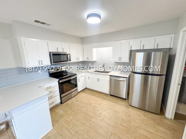 Building Photo - 349 Bass Rd