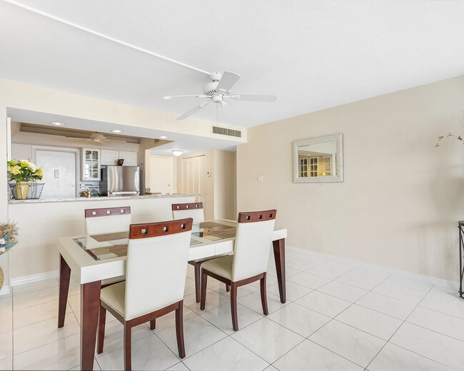 Building Photo - 1400 S Ocean Dr