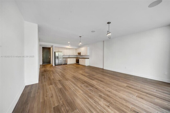 Building Photo - 3265 Bird Ave