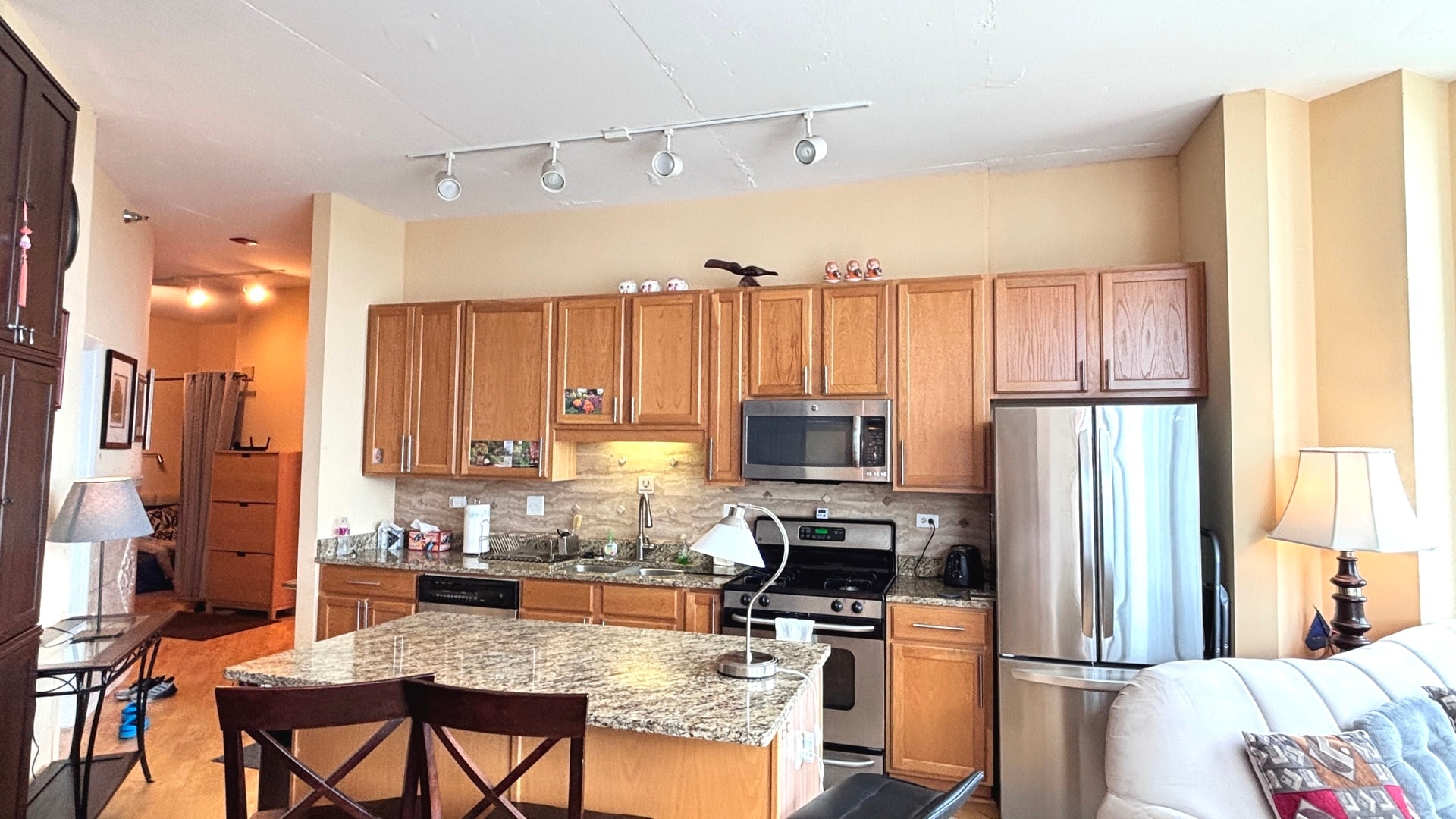 Building Photo - 1600 S Indiana Ave