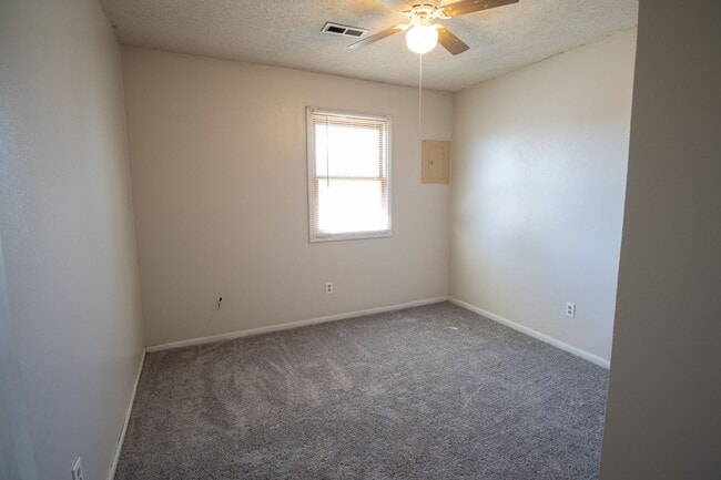 Building Photo - 3604 Greeley Dr