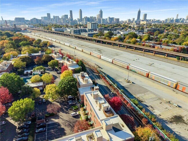 Building Photo - 791 Wylie St SE
