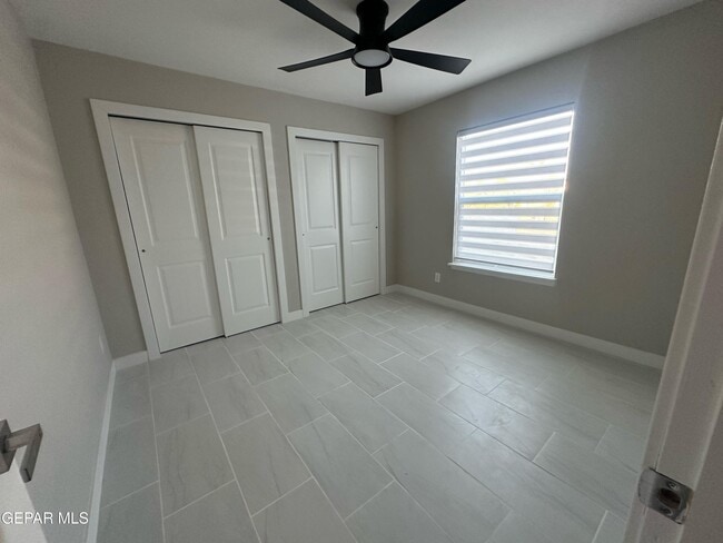 Building Photo - 2433 Alan Duncan Ln