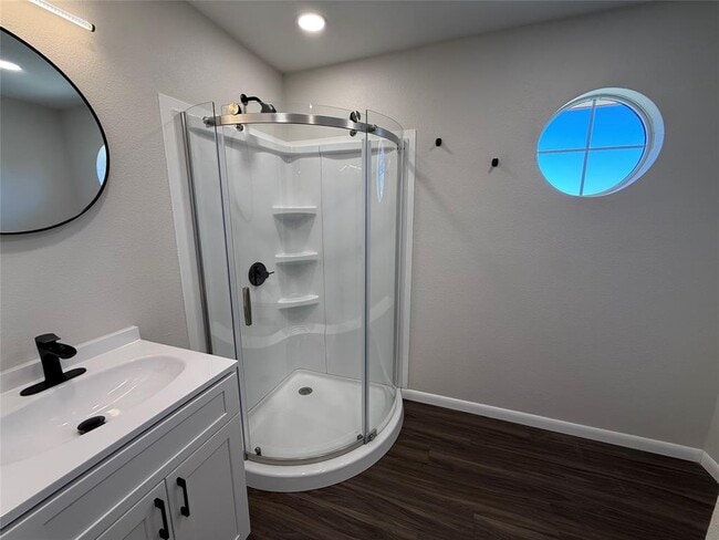 Building Photo - 3106 Point Cove