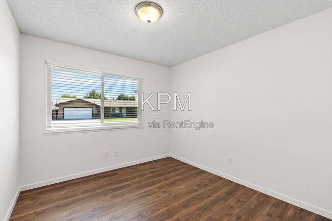 Building Photo - 1735 Kingwood Ave