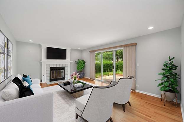 Building Photo - 1270 S Paddock Dr