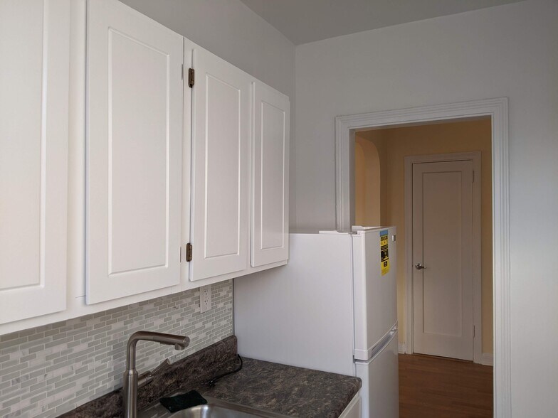 Building Photo - 240 Ocean Pkwy