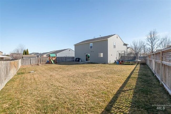 Building Photo - 5 Bedroom Home in South Boise _ Community ...