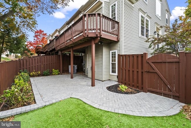 Building Photo - 6267 Taliaferro Way