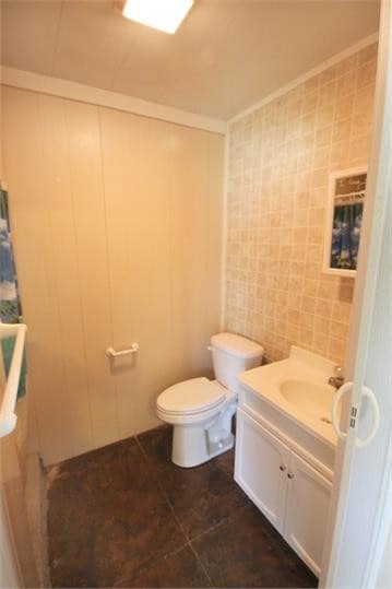 Building Photo - 103 8th St