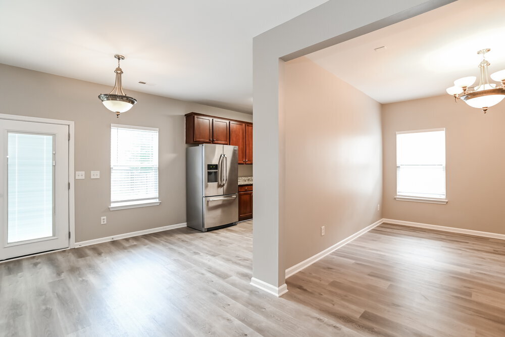 Building Photo - 7517 Mary Jo Helms Dr