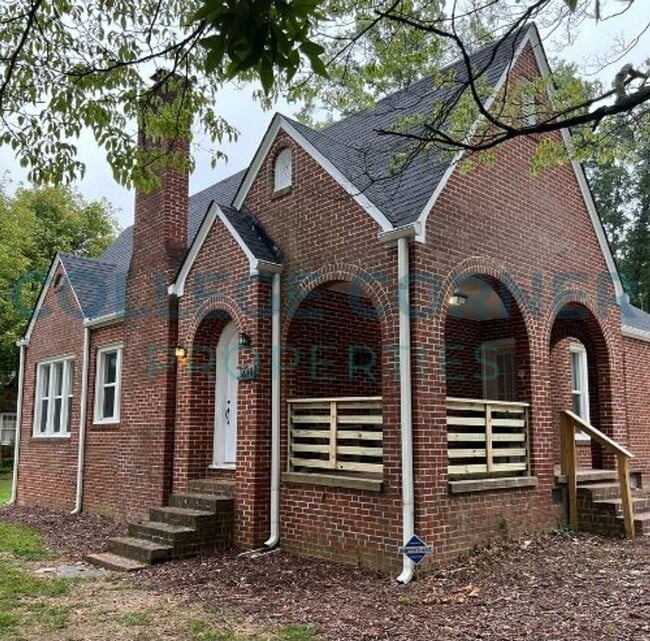 Primary Photo - 1234 Polo Rd