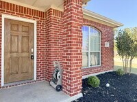 Building Photo - 4 Bedroom, 2 Bath House on Corner Lot in Crowley