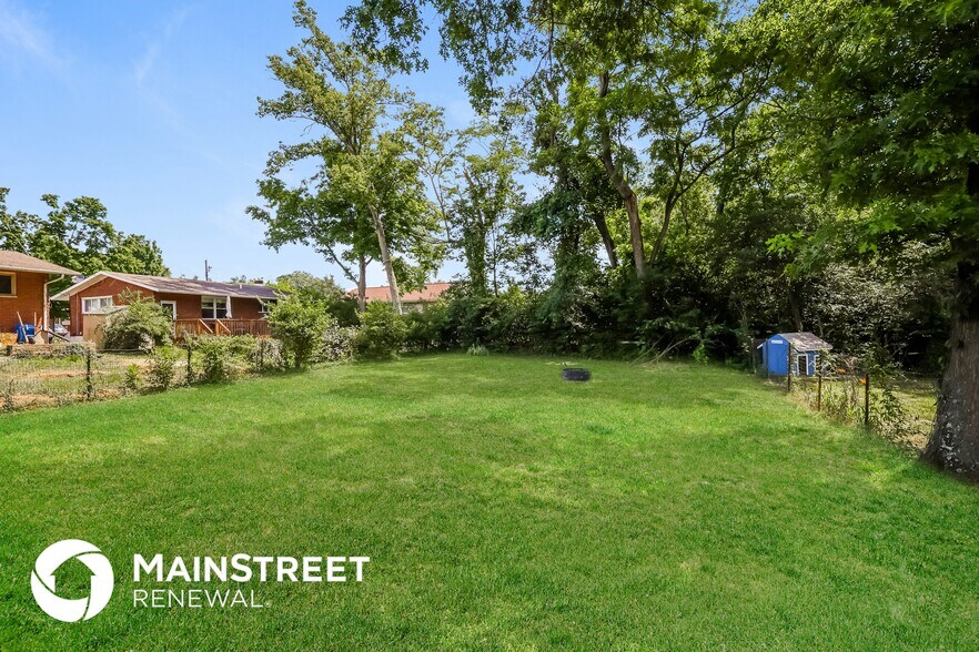 Building Photo - 8654 Tralee Ct