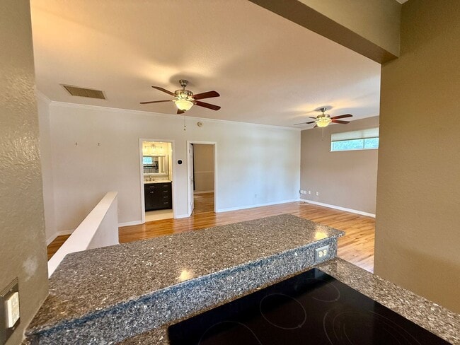 Building Photo - Adorable Two Story 2/2 Townhome in College...