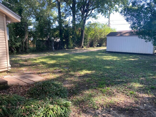 Building Photo - 1263 Agnes Pl