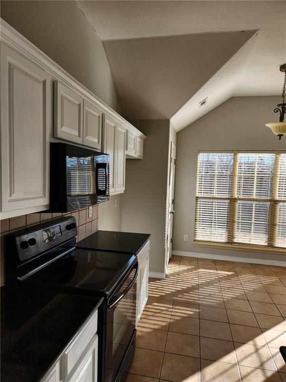 Building Photo - 3003 SW Briar Creek Ave