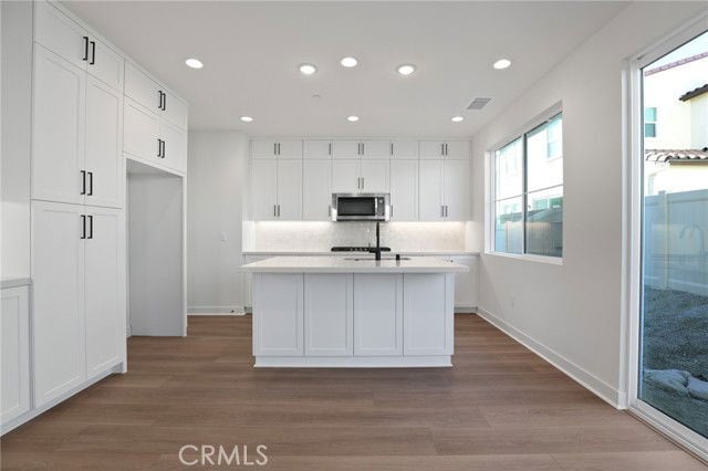 Building Photo - 922 Jasper St