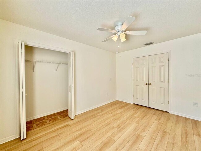 Building Photo - 22537 Roderick Dr