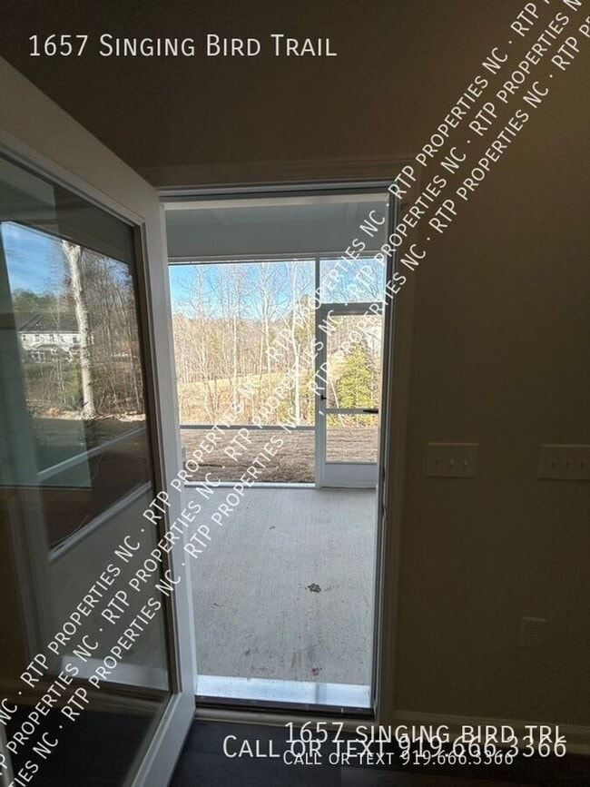 Building Photo - 1657 Singing Bird Trl