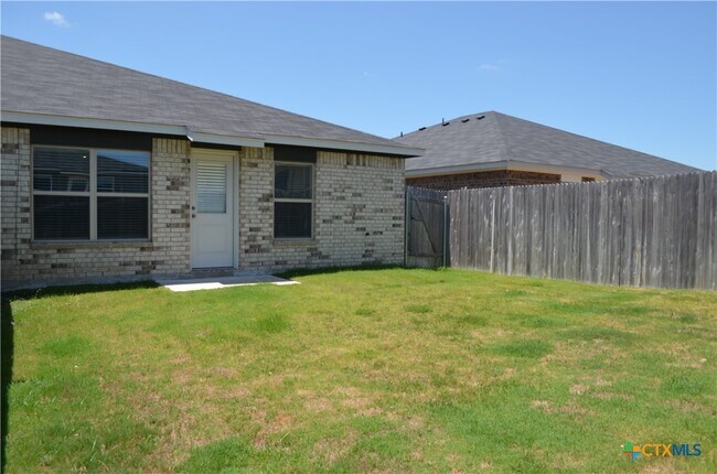 Building Photo - 1222 Lehmann Dr
