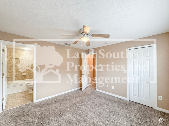 Building Photo - 5432 River Rock Rd