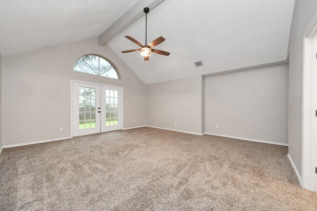 Building Photo - 1410 Long View Dr