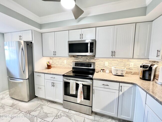 Building Photo - 1860 N Atlantic Ave