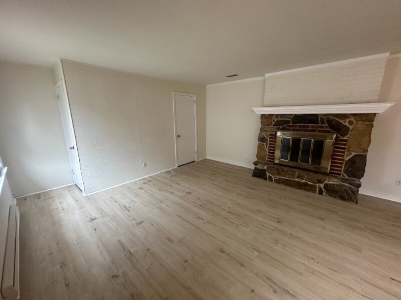 Building Photo - 5388 Chapmans Rd