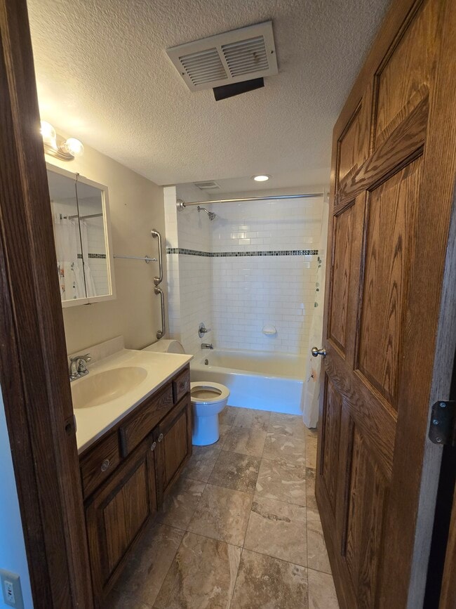 Building Photo - 25435 W Comfort Dr