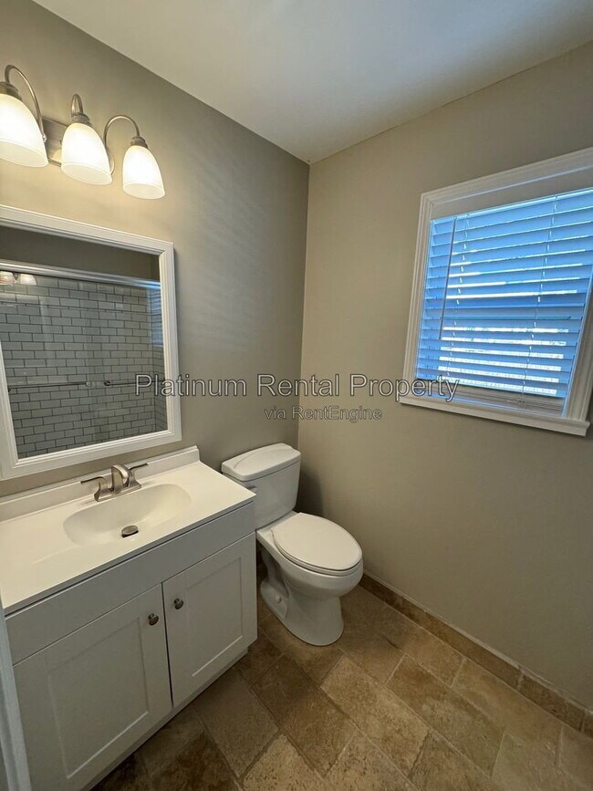 Building Photo - 3953 Sunflower Way NW