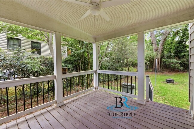 Building Photo - Renovated 2/1 Williams Park Smyrna across from Market Village! Fenced Yard and Pet Friendly