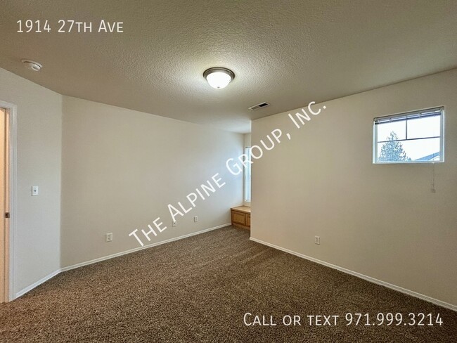 Building Photo - Townhome in Forest Grove