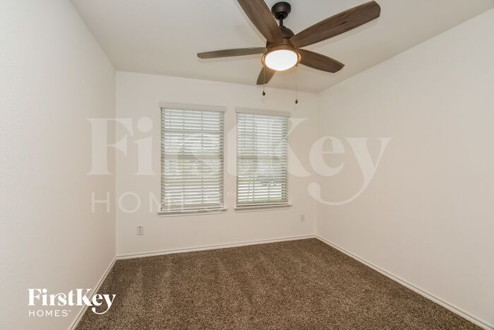 Building Photo - 3338 Everly Dr