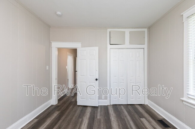 Building Photo - 5409 Blue Ridge Ave