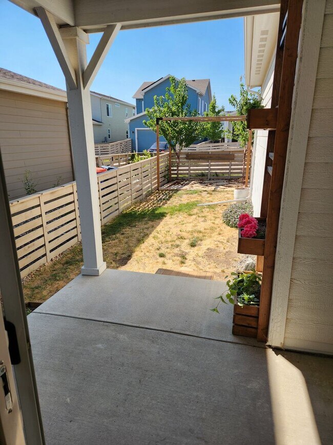 Building Photo - Sterling Ranch Home available for move in ...