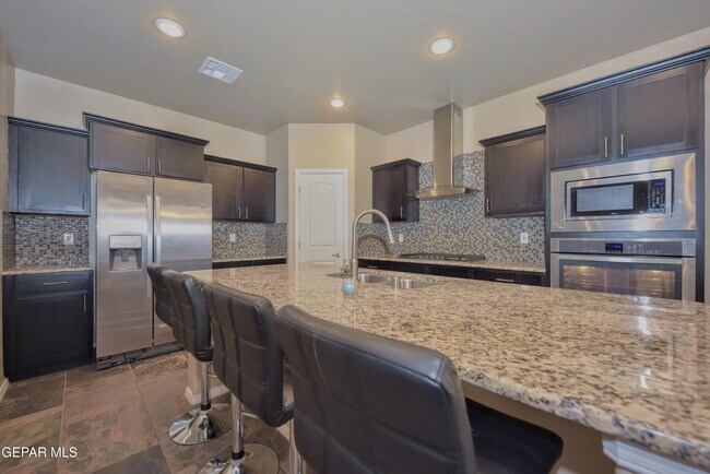 Building Photo - 270 Silver Hill