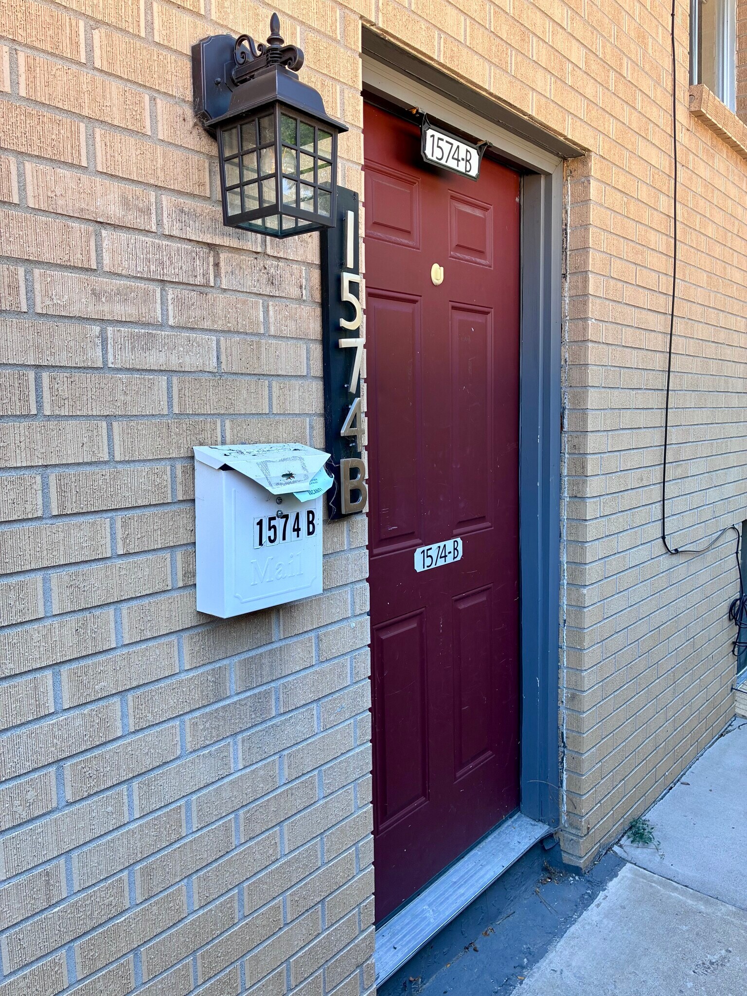 Building Photo - 1574 Tamarac St