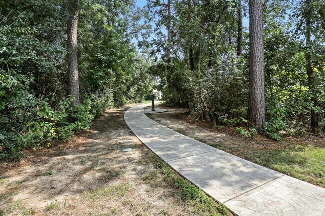 Building Photo - 379 Jewett Meadow Dr