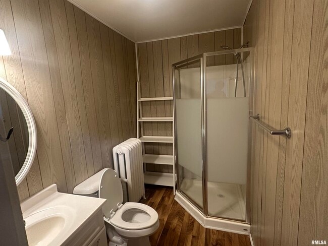 Building Photo - 405 S Main St