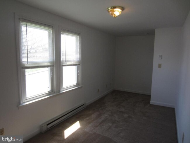 Building Photo - 304 E East St