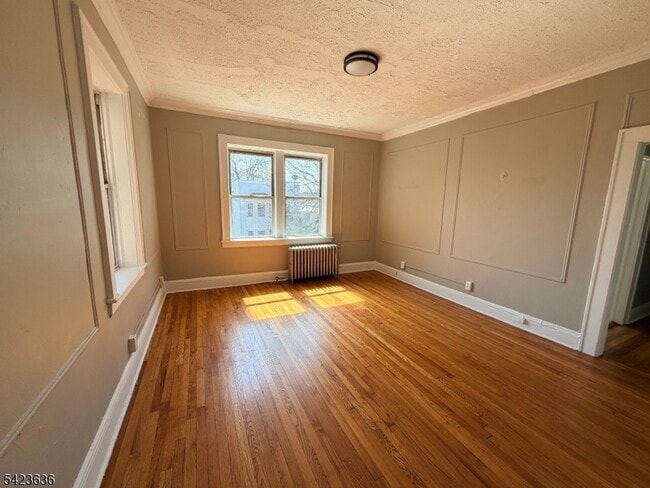 Building Photo - 16 Irving Ave