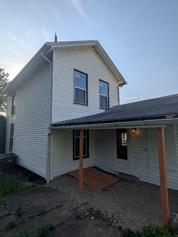 Building Photo - 116 4th Ave