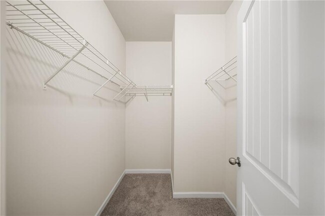 Building Photo - 5337 Burrus Ln