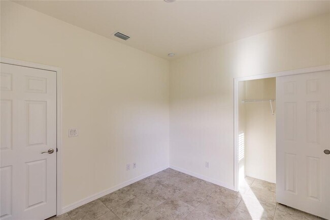 Building Photo - 1174 Navigator Rd