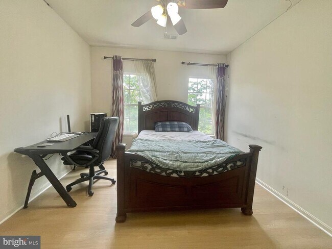Building Photo - 23110 Mistflower Dr