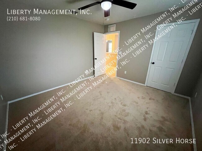 Building Photo - 11902 Silver Horse